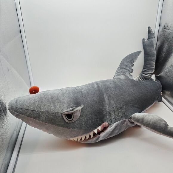 DISNEY STORE Chum Shark Puppet Plush Finding Nemo - Picture 1 of 11